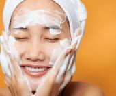 Độ pH trong sữa rửa mặt ảnh hưởng như thế nào đến làn da?