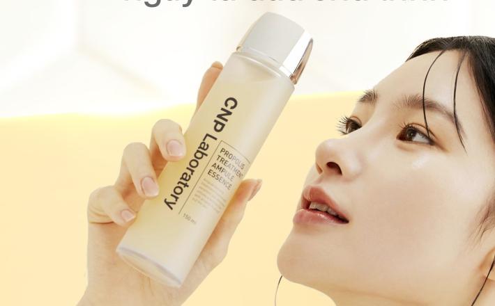 Nước thần keo ong (tiền tinh chất) dưỡng da giúp phục hồi làn da CNP Laboratory Propolis Treatment Ampule Essence 150ml