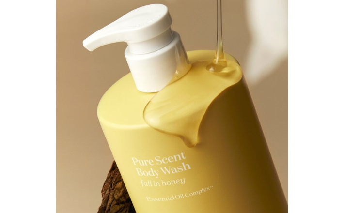 Sữa tắm thuần chay dưỡng ẩm chuyên sâu mùi xạ hương ấm và mật ong ngọt ngào Beyond Pure Scent in Honey Body wash 700ml