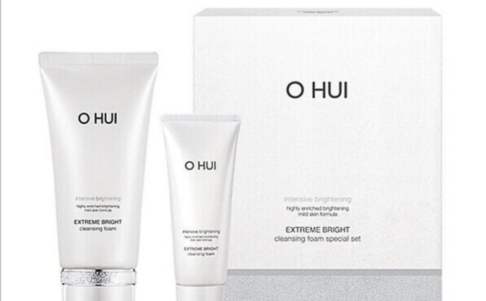 Set Sữa Rửa Mặt Dưỡng Trắng Da Ohui Extreme Bright Cleansing Foam 160ml+100ml