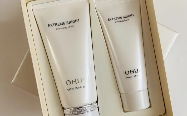 Set Sữa Rửa Mặt Dưỡng Trắng Da Ohui Extreme Bright Cleansing Foam 160ml+100ml