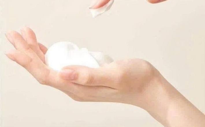 Sữa rửa mặt Whoo Gongjinhyang Clarifying Cleansing Foam 40ml