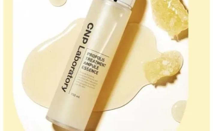 Nước thần keo ong (tiền tinh chất) dưỡng da giúp phục hồi làn da CNP Laboratory Propolis Treatment Ampule Essence 150ml