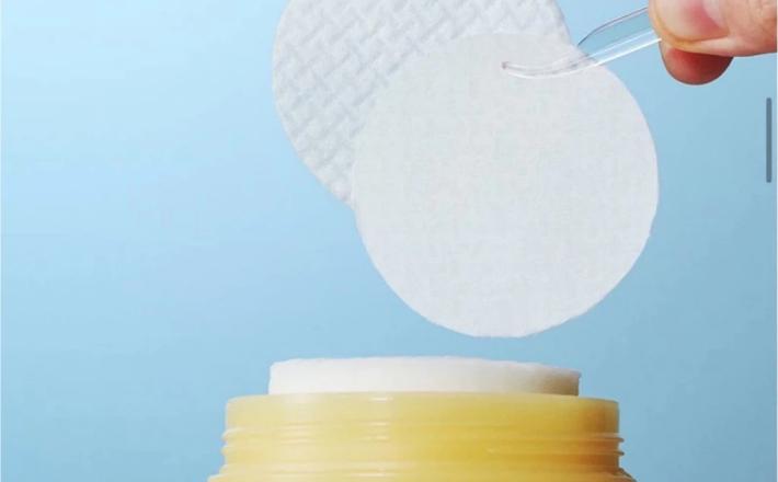 Bông dưỡng da keo ong phục hồi căng bóng làn da CNP Propolis Ampule Pad 70 + 30 miếng