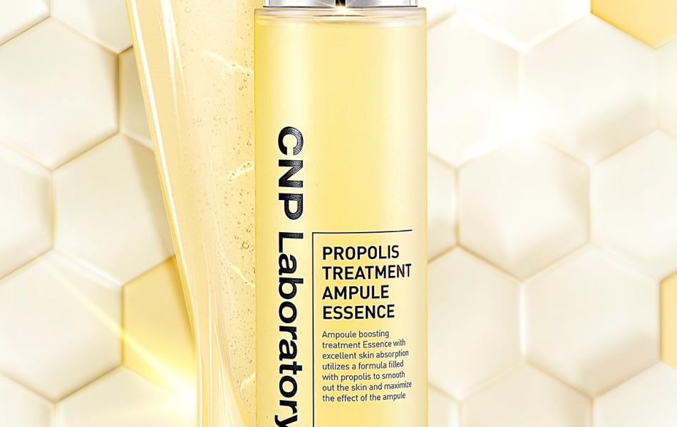 Nước thần keo ong (tiền tinh chất) dưỡng da giúp phục hồi làn da CNP Laboratory Propolis Treatment Ampule Essence 150ml