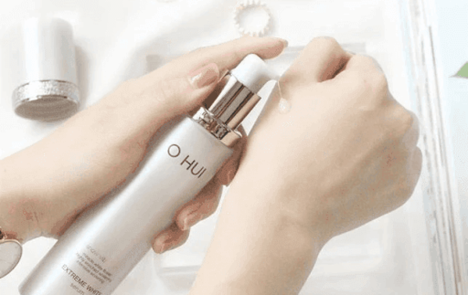 Tinh chất dưỡng trắng OHUI Extreme White Serum 45ml