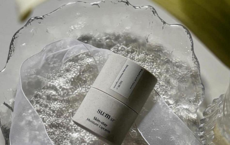 Sáp dưỡng môi Sum37 Skin-stay Miosture Lipcerin 15ml