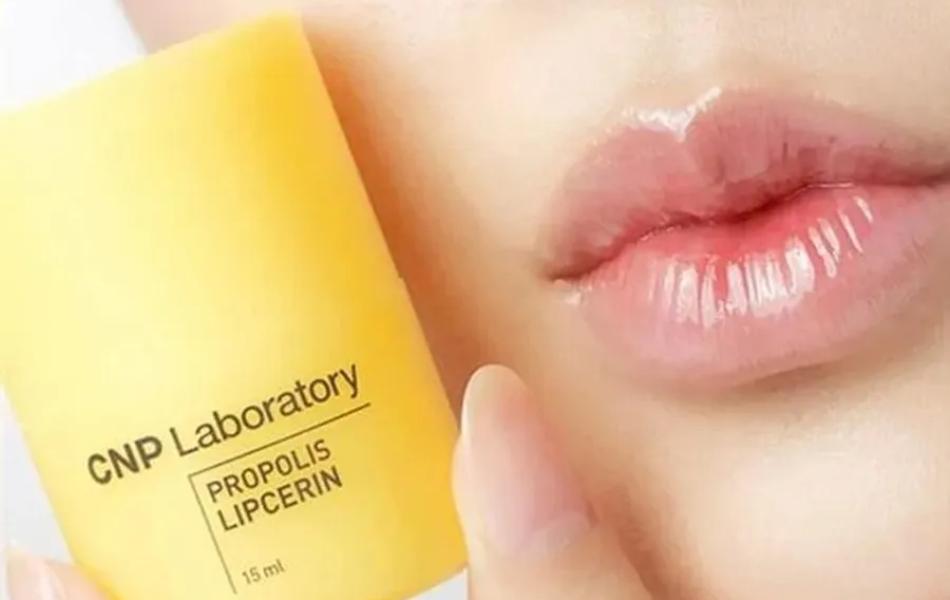 Bộ 4 hũ mini dưỡng môi CNP Propolis Lipcerin set 4.5ml*4
