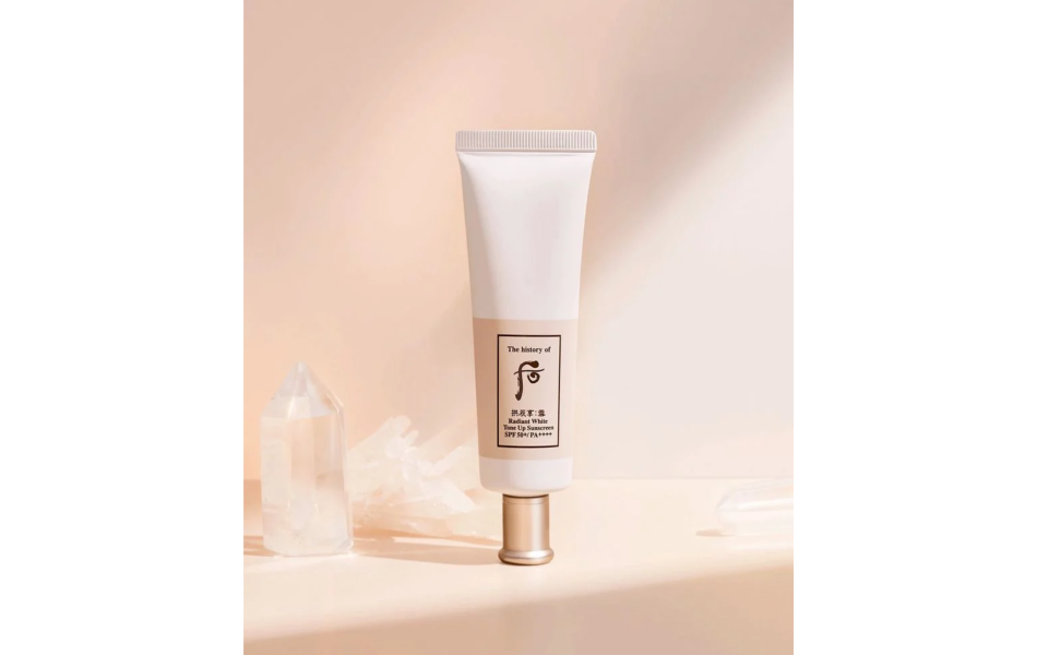 Kem chống nắng Whoo nâng tông Gongjinhyang Seol Radiant White Tone Up Sunscreen SPF50+,PA++++ 50ml