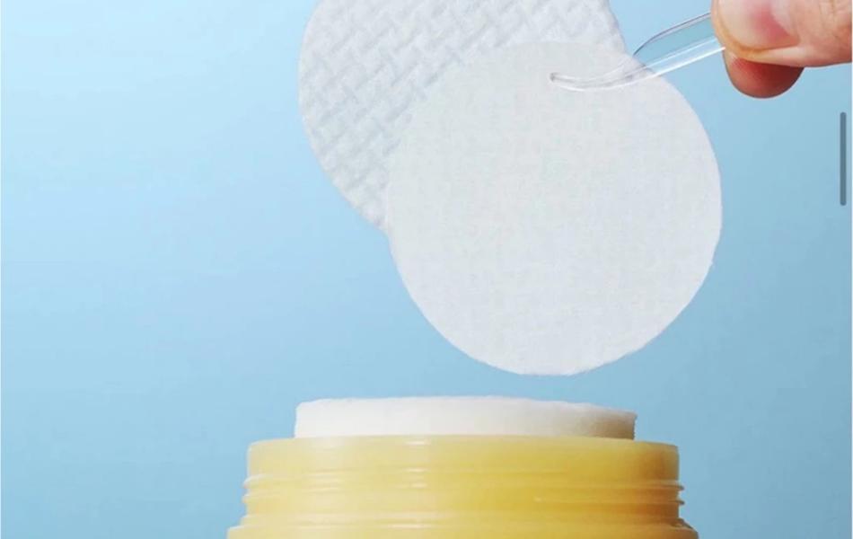 Bông dưỡng da keo ong phục hồi căng bóng làn da CNP Propolis Ampule Pad 70 + 30 miếng